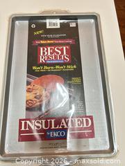 MaxSold Auction: Ekco Insulated Double Pan Vintage Baking Sheets, Large (2 pieces) - Raleigh (North Carolina, USA) PARTNER MANAGED Downsizing Online Auction -  Tipping Circle