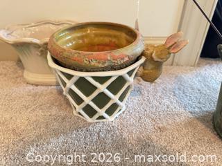 MaxSold Auction: Lot of 3 Planters — Ceramic & Metal, Green and White - Raleigh (North Carolina, USA) PARTNER MANAGED Downsizing Online Auction -  Tipping Circle