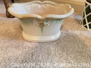 MaxSold Auction: Lot of 3 Planters — Ceramic & Metal, Green and White - Raleigh (North Carolina, USA) PARTNER MANAGED Downsizing Online Auction -  Tipping Circle