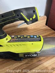 MaxSold Auction: Ryobi 18V ONE+ Cordless Leaf Blower - Raleigh (North Carolina, USA) PARTNER MANAGED Downsizing Online Auction -  Tipping Circle