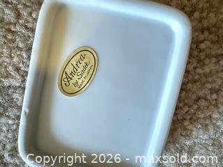 MaxSold Auction: Small Cut Glass and Porcelain Vanity Jars & Trinket Boxes - Raleigh (North Carolina, USA) PARTNER MANAGED Downsizing Online Auction -  Tipping Circle