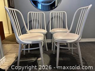 MaxSold Auction: MCM Bentwood chairs - set of 4 - Toronto (Ontario, Canada) SELLER MANAGED Reseller Online Auction - Kempsell Crescent