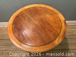 MaxSold Auction: MCM Deilcraft walnut end table with a two-tier design and tripod legs - Toronto (Ontario, Canada) SELLER MANAGED Reseller Online Auction - Kempsell Crescent