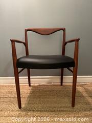 MaxSold Auction: Mid century modern Danish Teak and leather armchair - Toronto (Ontario, Canada) SELLER MANAGED Reseller Online Auction - Kempsell Crescent