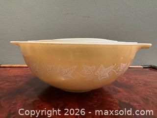MaxSold Auction: vintage Pyrex Sandalwood Ivy Cinderella mixing bowls - set of 4 - Toronto (Ontario, Canada) SELLER MANAGED Reseller Online Auction - Kempsell Crescent