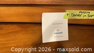 MaxSold Auction: 6 drawer dresser - Grimsby (Ontario, Canada) PARTNER MANAGED Downsizing Online Auction - Dorchester Drive              