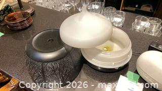 MaxSold Auction: Assorted diffusers - Grimsby (Ontario, Canada) PARTNER MANAGED Downsizing Online Auction - Dorchester Drive              