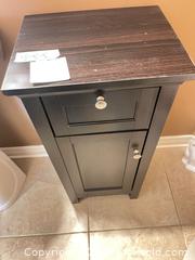 MaxSold Auction: Cabinet - Grimsby (Ontario, Canada) PARTNER MANAGED Downsizing Online Auction - Dorchester Drive              