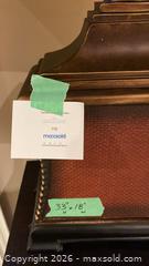 MaxSold Auction: Decorative lamp - Grimsby (Ontario, Canada) PARTNER MANAGED Downsizing Online Auction - Dorchester Drive              