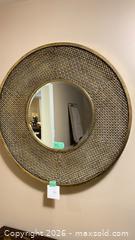 MaxSold Auction: Decorative mirror - Grimsby (Ontario, Canada) PARTNER MANAGED Downsizing Online Auction - Dorchester Drive              