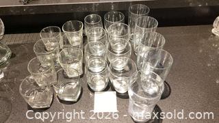 MaxSold Auction: Glassware - Grimsby (Ontario, Canada) PARTNER MANAGED Downsizing Online Auction - Dorchester Drive              
