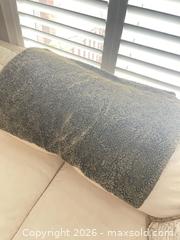 MaxSold Auction: Kincaid Custom Couch - Grimsby (Ontario, Canada) PARTNER MANAGED Downsizing Online Auction - Dorchester Drive              