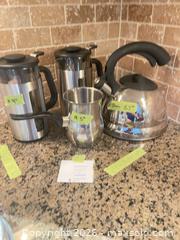MaxSold Auction: Kitchen Accessories - Grimsby (Ontario, Canada) PARTNER MANAGED Downsizing Online Auction - Dorchester Drive              
