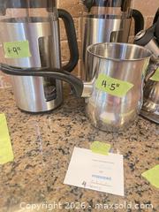 MaxSold Auction: Kitchen Accessories - Grimsby (Ontario, Canada) PARTNER MANAGED Downsizing Online Auction - Dorchester Drive              