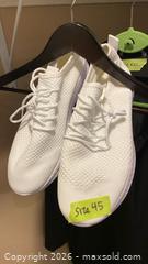 MaxSold Auction: Men’s jackets, running shoes - Grimsby (Ontario, Canada) PARTNER MANAGED Downsizing Online Auction - Dorchester Drive              