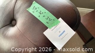 MaxSold Auction: PU Leather Chaise Lounger - Grimsby (Ontario, Canada) PARTNER MANAGED Downsizing Online Auction - Dorchester Drive              