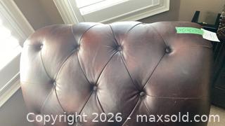 MaxSold Auction: PU Leather Chaise Lounger - Grimsby (Ontario, Canada) PARTNER MANAGED Downsizing Online Auction - Dorchester Drive              