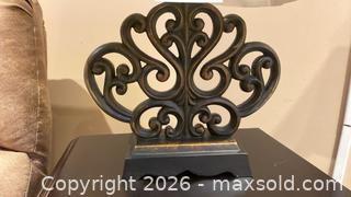 MaxSold Auction: Set of Ashley lamps  - Grimsby (Ontario, Canada) PARTNER MANAGED Downsizing Online Auction - Dorchester Drive              