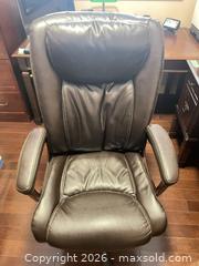MaxSold Auction: Staples Westcliffe Bonded Leather Manager's Chair - Grimsby (Ontario, Canada) PARTNER MANAGED Downsizing Online Auction - Dorchester Drive              