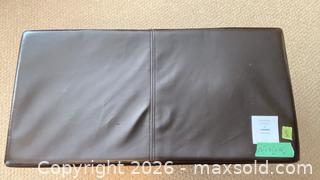 MaxSold Auction: Storage box - Grimsby (Ontario, Canada) PARTNER MANAGED Downsizing Online Auction - Dorchester Drive              