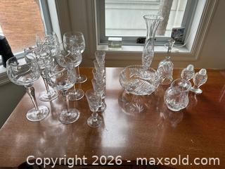 MaxSold Auction: Lot of Pinwheel Crystal - Oak Bay (British Columbia, Canada) SELLER MANAGED Estate Sale Online Auction - Esplanade
