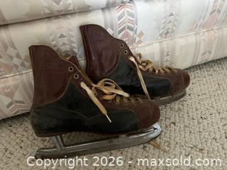 MaxSold Auction: Vintage Ice Hockey Skates - Oak Bay (British Columbia, Canada) SELLER MANAGED Estate Sale Online Auction - Esplanade