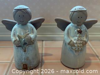 MaxSold Auction: Vintage Pottery Angels & Asst. Lot - Oak Bay (British Columbia, Canada) SELLER MANAGED Estate Sale Online Auction - Esplanade