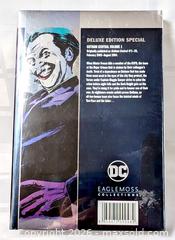 MaxSold Auction: GOTHAM CENTRAL CD COMICS HARDCOVER GRAPHIC NOVEL - Kingston (Ontario, Canada) SELLER MANAGED Downsizing Online Auction - Rosemund Crescent