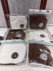 MaxSold Auction: Assorted Cricut Cake & Toaster Oven Fabric Covers, Lot of 12 - Warwick (Rhode Island, USA) SELLER MANAGED Reseller Online Auction - Warwick Avenue