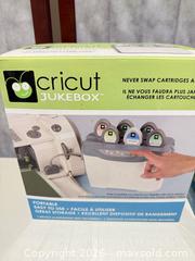 MaxSold Auction: Cricut Jukebox Cartridge Storage/Selector (2) White/Gray - Warwick (Rhode Island, USA) SELLER MANAGED Reseller Online Auction - Warwick Avenue