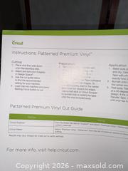 MaxSold Auction: Cricut Patterned Adhesive Vinyl Sheets with Pens & Decal - Warwick (Rhode Island, USA) SELLER MANAGED Reseller Online Auction - Warwick Avenue