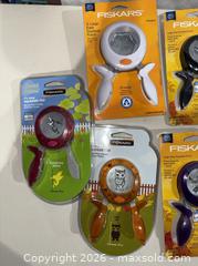 MaxSold Auction: Fiskars Paper Craft Punches Lot, 21 Assorted Sizes - Warwick (Rhode Island, USA) SELLER MANAGED Reseller Online Auction - Warwick Avenue
