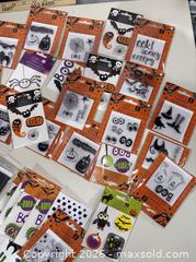 MaxSold Auction: Halloween & Assorted Craft Supplies, 76+ Pieces - Warwick (Rhode Island, USA) SELLER MANAGED Reseller Online Auction - Warwick Avenue