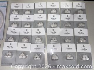 MaxSold Auction: Martha Stewart Circle Cutter with Replacement Blades, White - Warwick (Rhode Island, USA) SELLER MANAGED Reseller Online Auction - Warwick Avenue