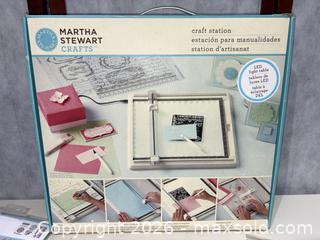 MaxSold Auction: Martha Stewart Crafts LED Light Table Craft Station + Stencils - Warwick (Rhode Island, USA) SELLER MANAGED Reseller Online Auction - Warwick Avenue