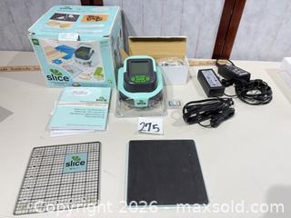 MaxSold Auction: Slice Cordless Design Cutter Electronic Die Cutter - Mint/Teal - Warwick (Rhode Island, USA) SELLER MANAGED Reseller Online Auction - Warwick Avenue