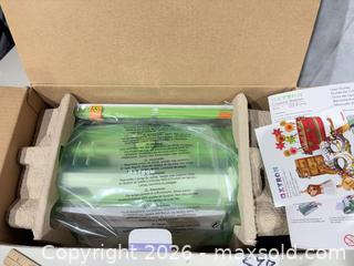 MaxSold Auction: Xyron 9" Creative Station with 40' Permanent Adhesive Refill - Warwick (Rhode Island, USA) SELLER MANAGED Reseller Online Auction - Warwick Avenue