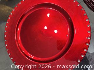 MaxSold Auction: Burgundy Plastic/Resin Round Charger Plates, Plain — 12+1 - Welland (Ontario, Canada) SELLER MANAGED Reseller Online Auction -  Stern Drive
