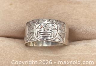 MaxSold Auction: Gilbert Pat Formline Mask Northwest Coast Handmade Sterling Ring - Ottawa (Ontario, Canada) SELLER MANAGED Reseller Online Auction -  Decarie Drive