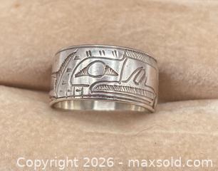 MaxSold Auction: Gilbert Pat Formline Mask Northwest Coast Handmade Sterling Ring - Ottawa (Ontario, Canada) SELLER MANAGED Reseller Online Auction -  Decarie Drive