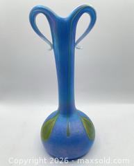 MaxSold Auction: Signed Igor Müller Art Glass Trumpet Bud Vase - Ottawa (Ontario, Canada) SELLER MANAGED Reseller Online Auction -  Decarie Drive