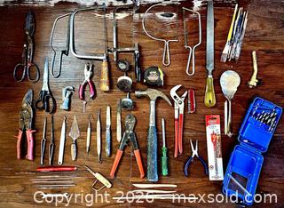 MaxSold Auction: Crafting Tools, Accessories & Storage - Vancouver (British Columbia, Canada) PARTNER MANAGED Commercial Liquidation Online Auction -  East Hastings