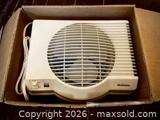 MaxSold Auction: Holmes Cool Mist Humidifier - Vancouver (British Columbia, Canada) PARTNER MANAGED Commercial Liquidation Online Auction -  East Hastings