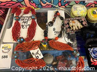 MaxSold Auction: Jewelry, Purses, Kasmir Boxes & More - Vancouver (British Columbia, Canada) PARTNER MANAGED Commercial Liquidation Online Auction -  East Hastings