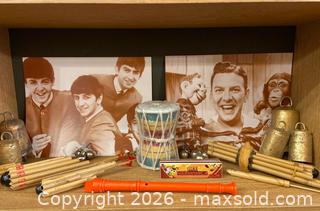 MaxSold Auction: Musical Instruments & Prints - Vancouver (British Columbia, Canada) PARTNER MANAGED Commercial Liquidation Online Auction -  East Hastings