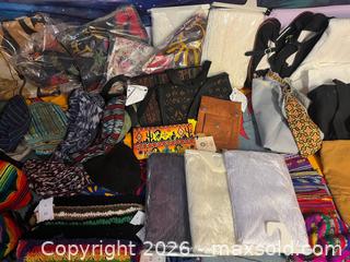MaxSold Auction: Tapestries, Door Curtains, Purses, Wallet & More - Vancouver (British Columbia, Canada) PARTNER MANAGED Commercial Liquidation Online Auction -  East Hastings