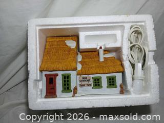 MaxSold Auction: Dept 56 #8  - Fremont (California, USA) PARTNER MANAGED Estate Sale Online Auction - Las Palmas Avenue
