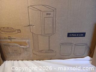 MaxSold Auction: Ninja CREAMi and accessories - Fremont (California, USA) PARTNER MANAGED Estate Sale Online Auction - Las Palmas Avenue