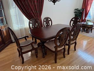 MaxSold Auction: Beautiful Dining Table with 6 Chairs + Extra Leaf - Markham (Ontario, Canada) SELLER MANAGED Moving Online Auction - Winter Creek Crescent