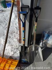 MaxSold Auction: Lot of 4 Shovels - Markham (Ontario, Canada) SELLER MANAGED Moving Online Auction - Winter Creek Crescent